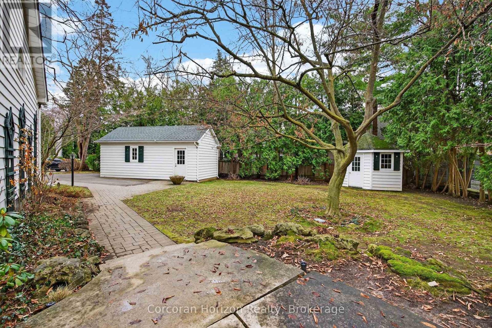 3046 South Drive, Burlington, Ontario  L7N 1H2 - Photo 31 - W12947120