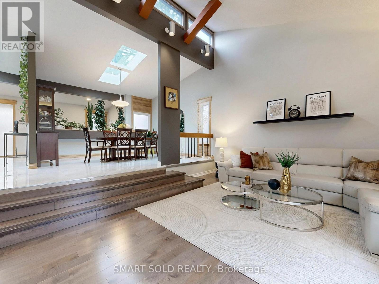 48 Patina Drive, Toronto, Ontario  M2H 1R1 - Photo 4 - C12942250