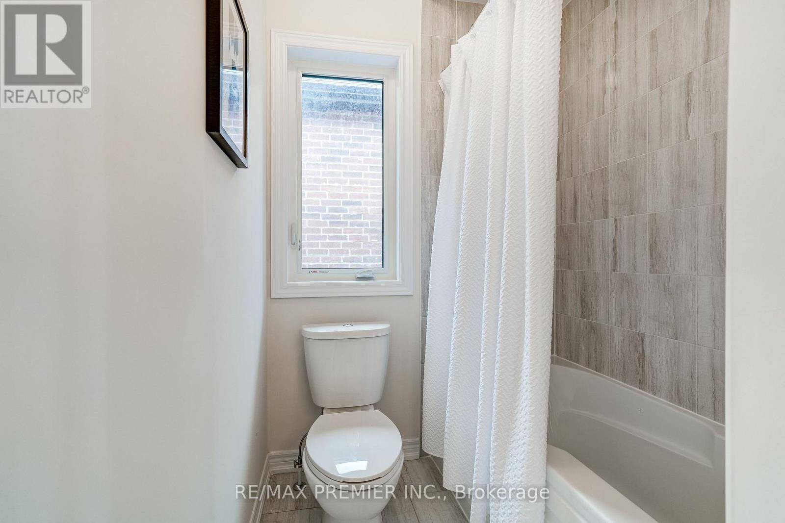 223 Fallharvest Way, Whitchurch-Stouffville, Ontario  L4A 5C2 - Photo 34 - N12843204