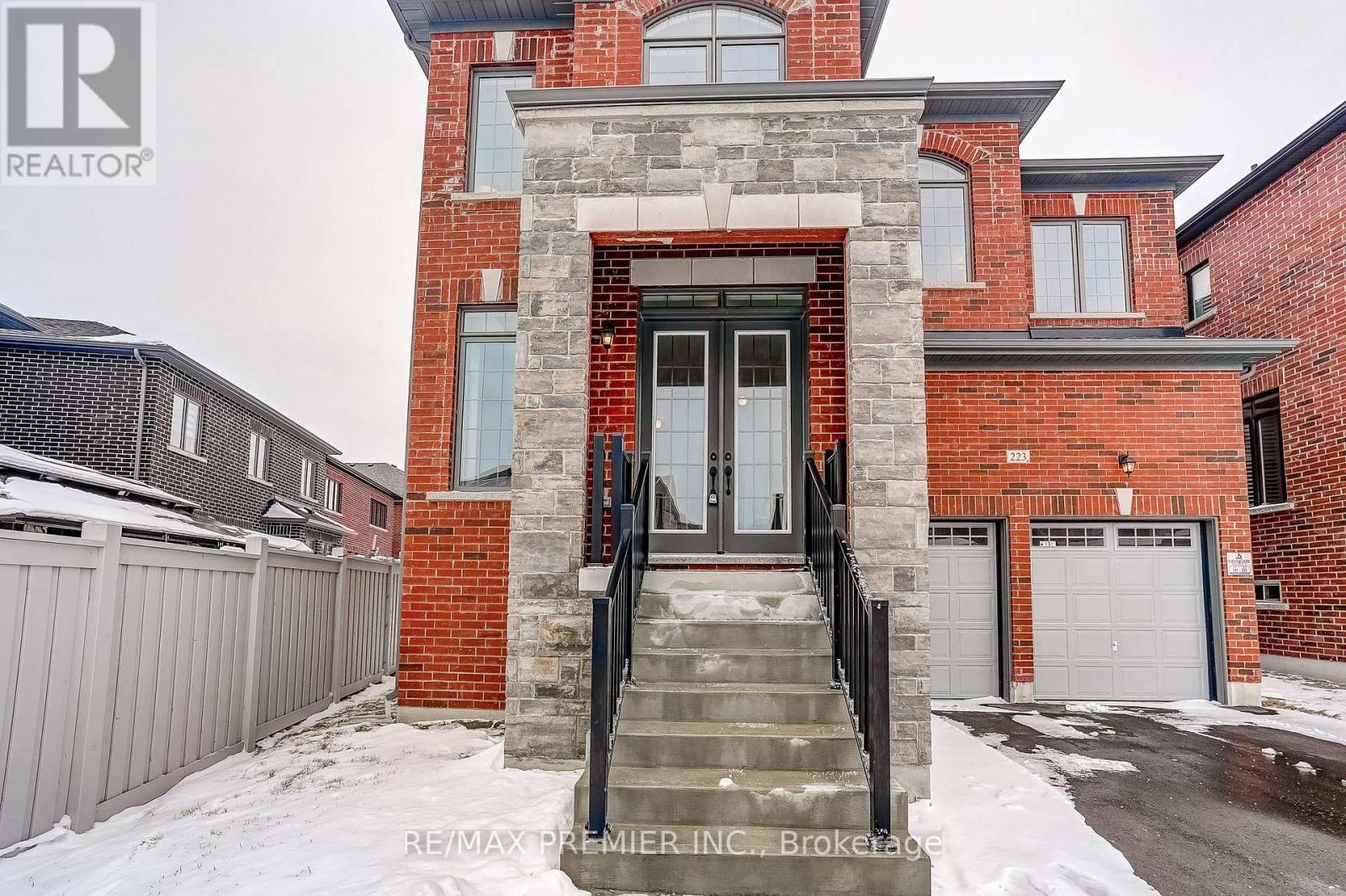 223 Fallharvest Way, Whitchurch-Stouffville, Ontario  L4A 5C2 - Photo 7 - N12843204