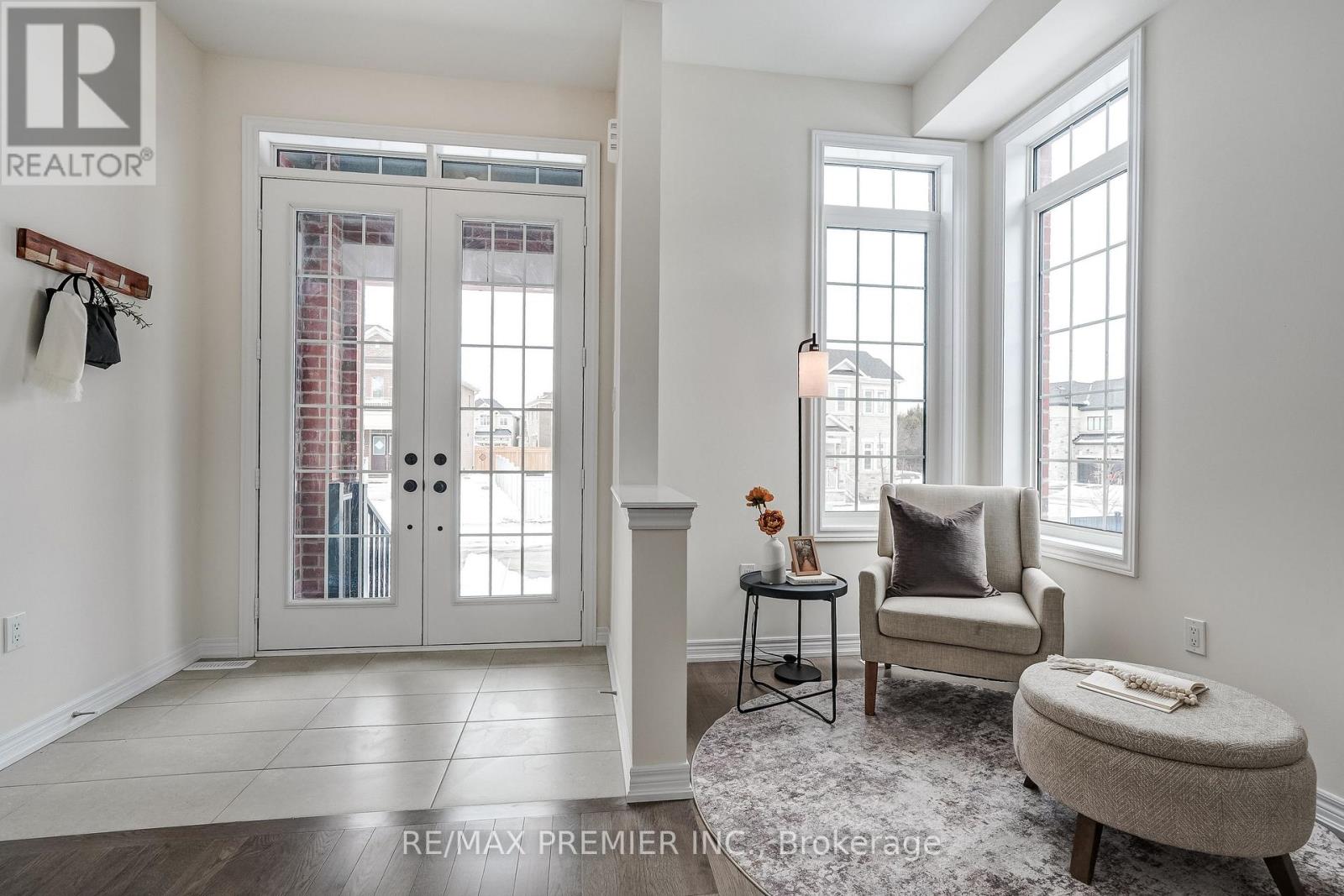 223 Fallharvest Way, Whitchurch-Stouffville, Ontario  L4A 5C2 - Photo 8 - N12843204