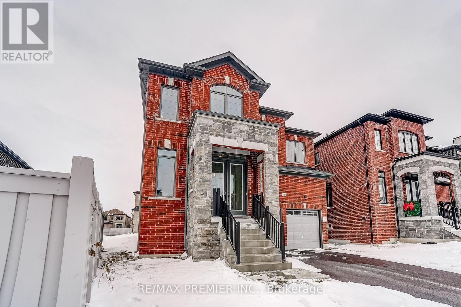 223 Fallharvest Way, Whitchurch-Stouffville, Ontario  L4A 5C2 - Photo 5 - N12843204