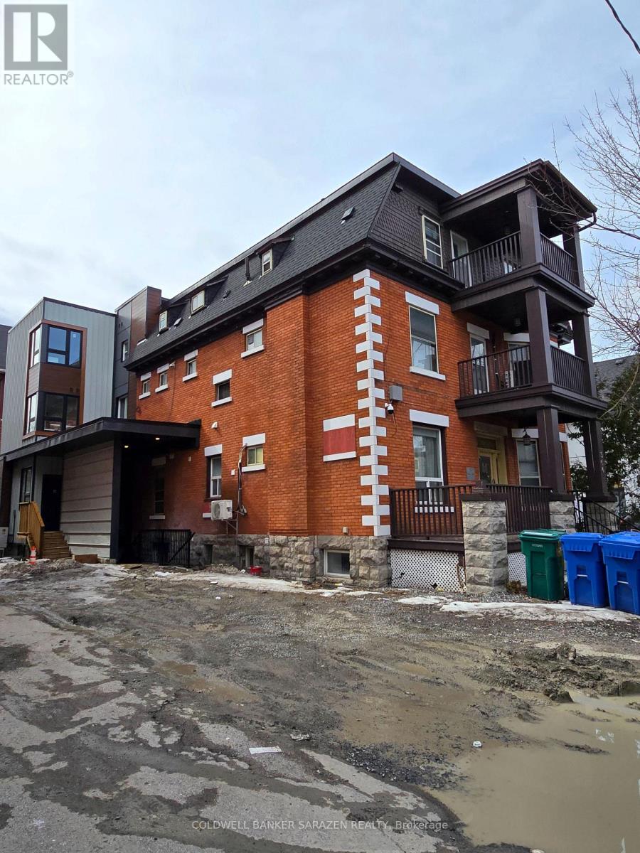 360 FRIEL STREET S, Ottawa, Ontario