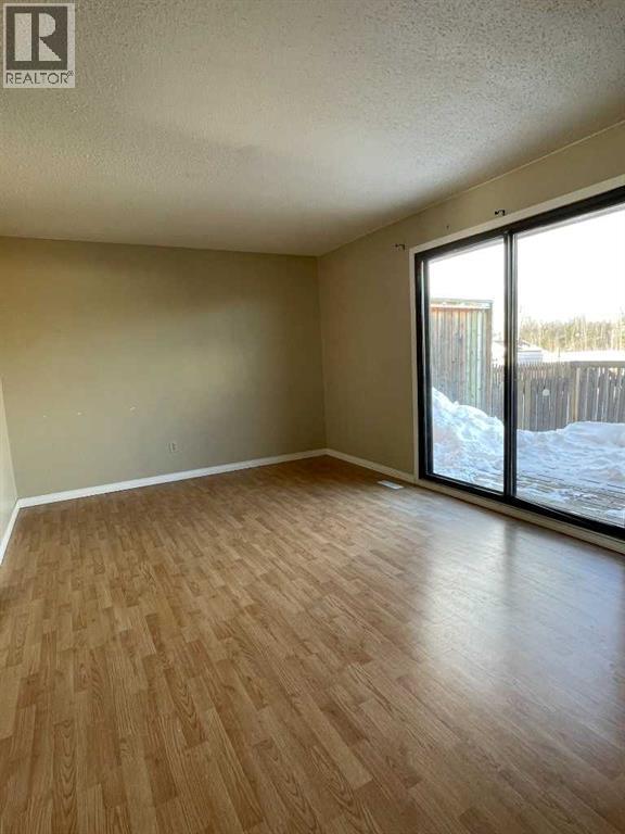 10334 98 Avenue, High Level, Alberta  T0H 1Z0 - Photo 5 - A2292044