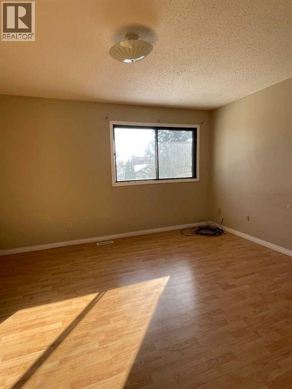 10334 98 Avenue, High Level, Alberta  T0H 1Z0 - Photo 11 - A2292044