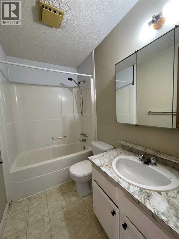 10334 98 Avenue, High Level, Alberta  T0H 1Z0 - Photo 12 - A2292044