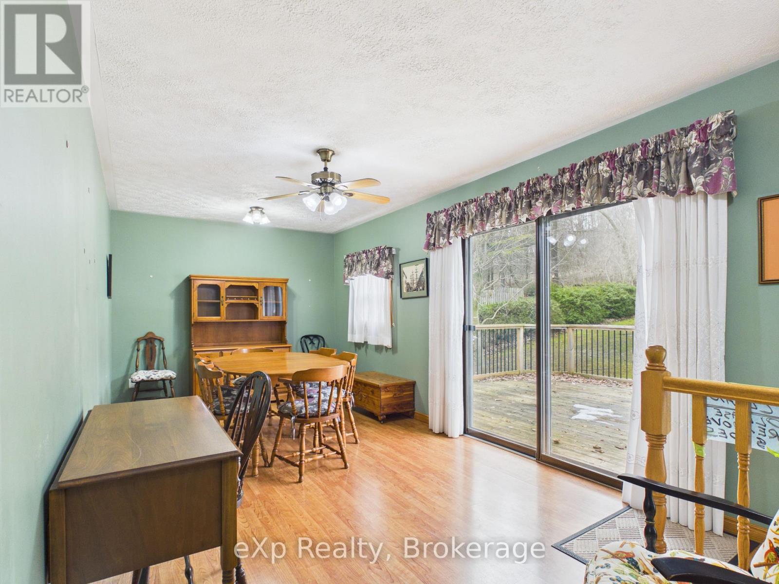 203 May Street, Brockton, Ontario  N0G 2V0 - Photo 16 - X12947146