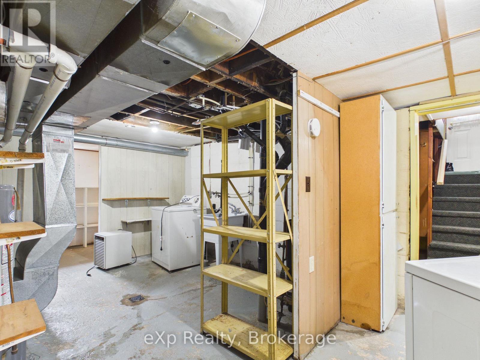 203 May Street, Brockton, Ontario  N0G 2V0 - Photo 24 - X12947146