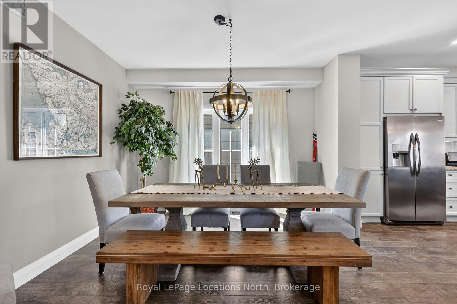 205 Yellow Birch Crescent, Blue Mountains, Ontario  L9Y 0Z3 - Photo 3 - X12947158