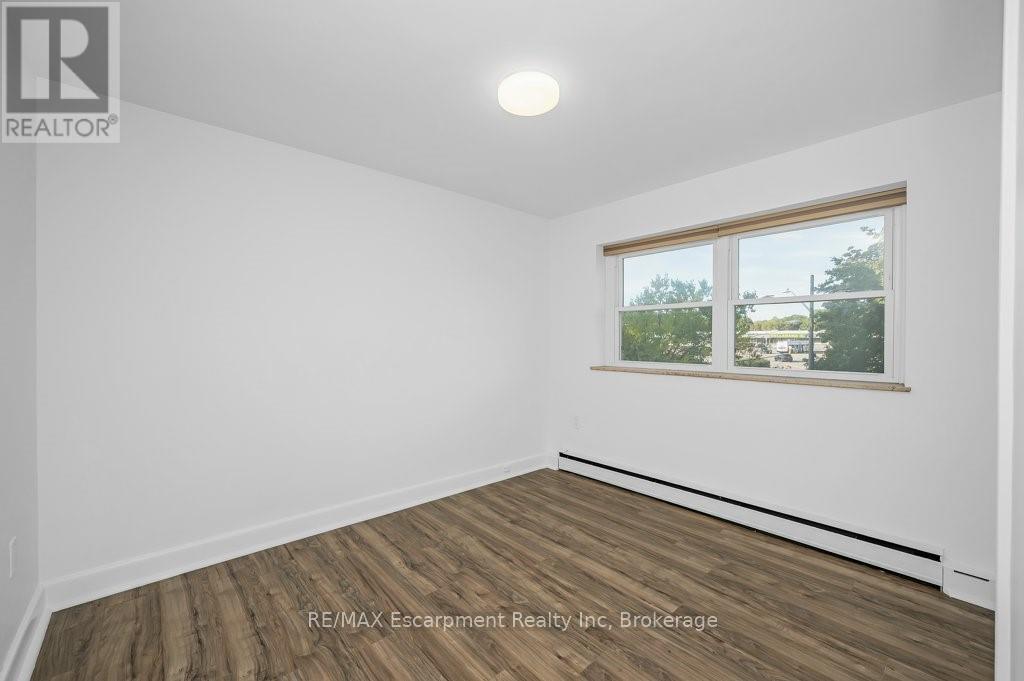 201 - 9 Grant Boulevard, Hamilton, Ontario  L9H 4L5 - Photo 23 - X12947190