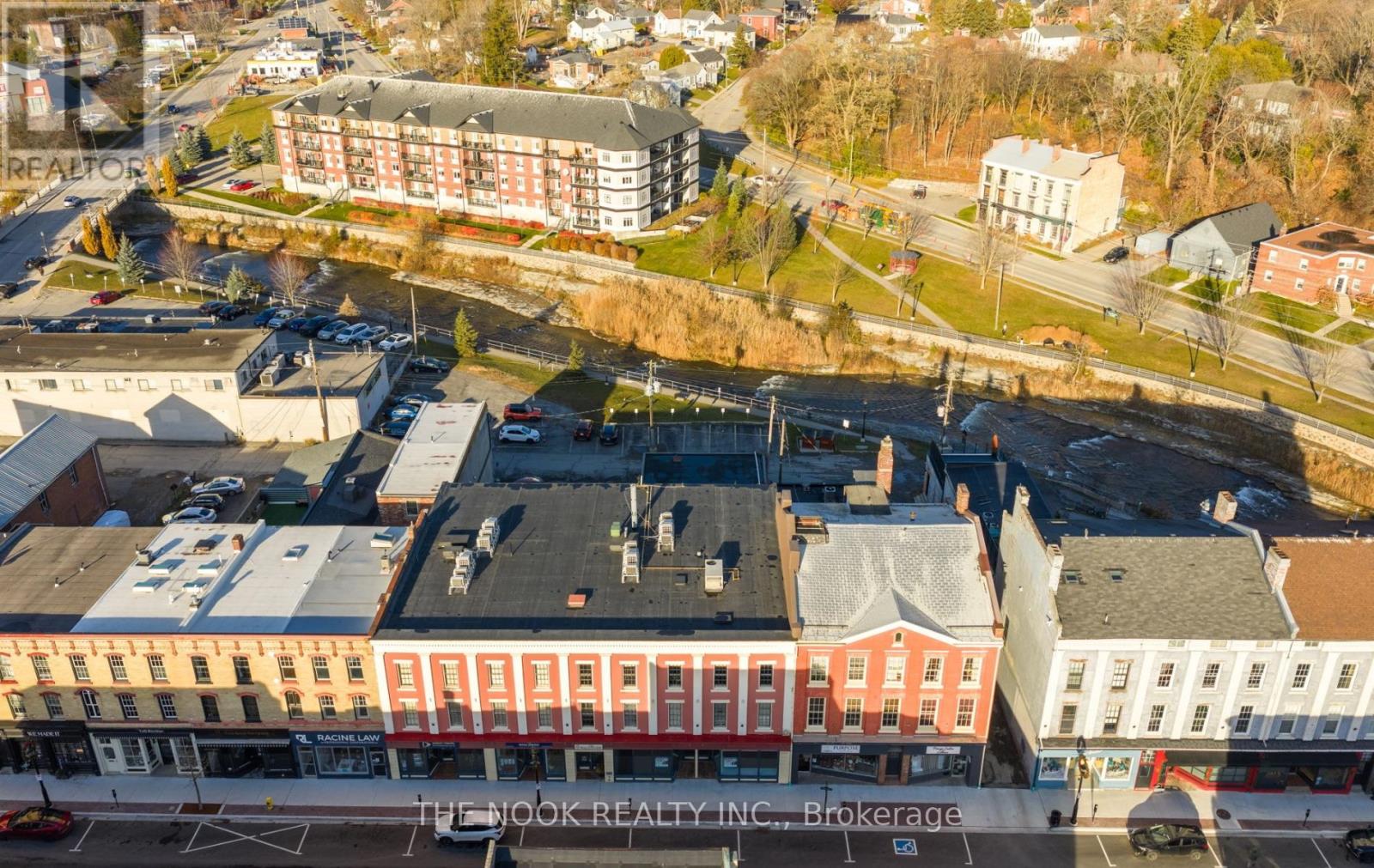 305(1b) - 38 Walton Street, Port Hope, Ontario  L1A 1N1 - Photo 2 - X12947232