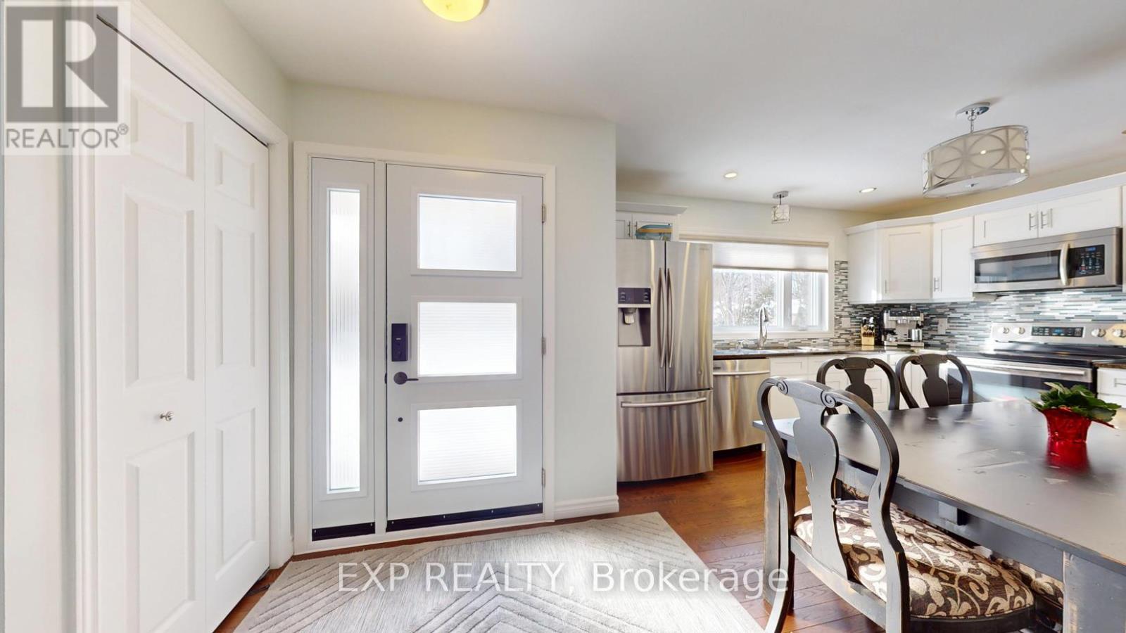 678 Lauderdale Avenue, London North, Ontario  N5X 1N1 - Photo 3 - X12947094