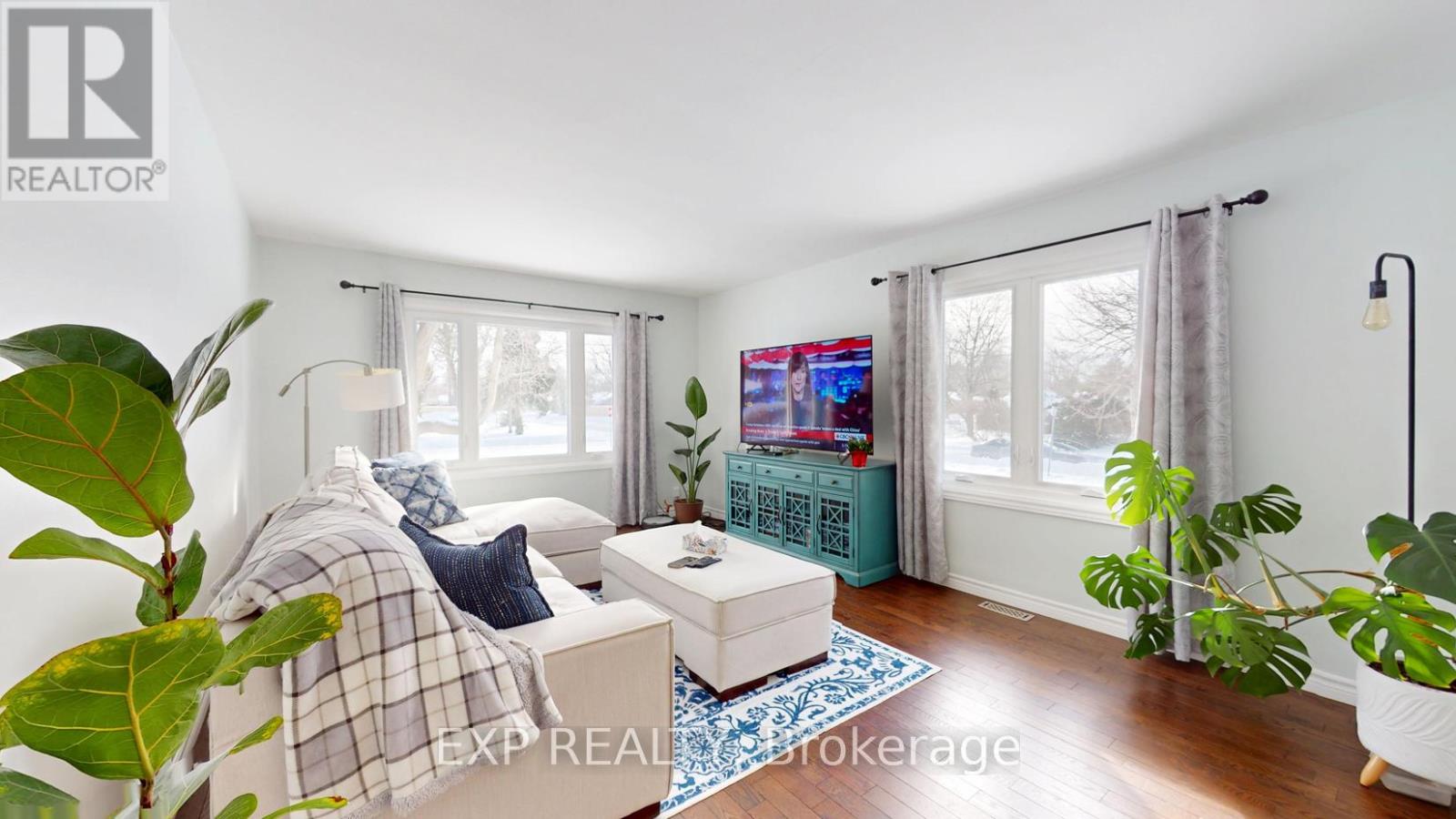 678 Lauderdale Avenue, London North, Ontario  N5X 1N1 - Photo 4 - X12947094