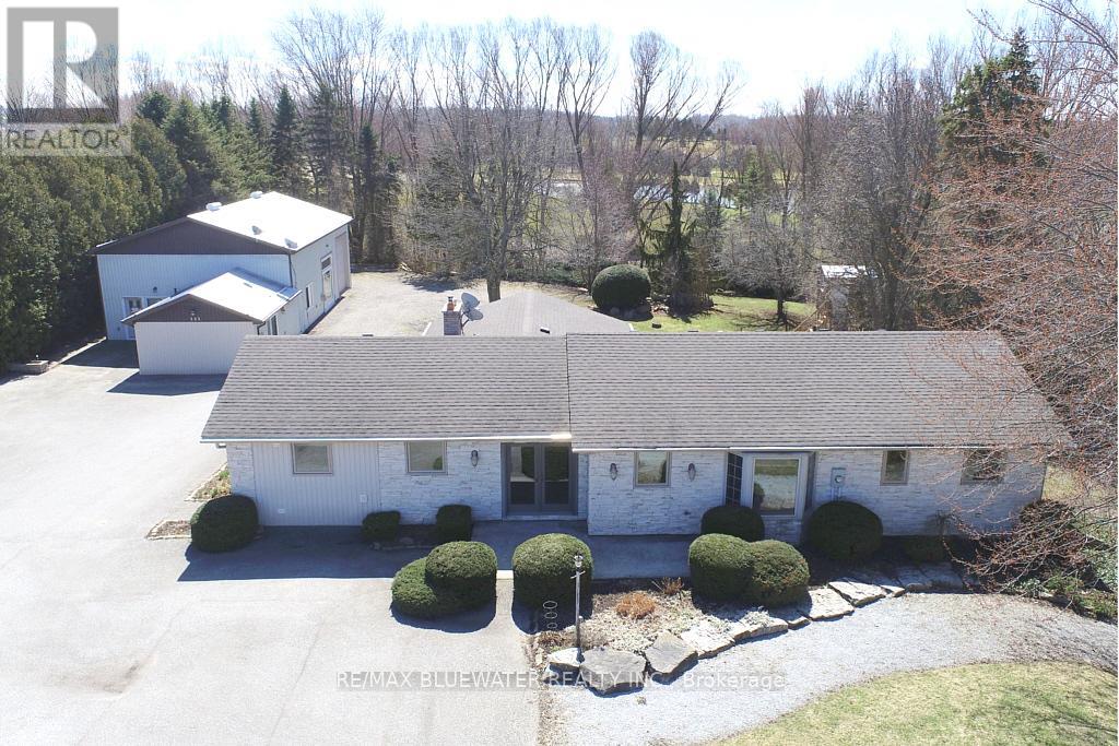 283/279 Main Street, Lambton Shores, Ontario  N0M 2N0 - Photo 8 - X12947274