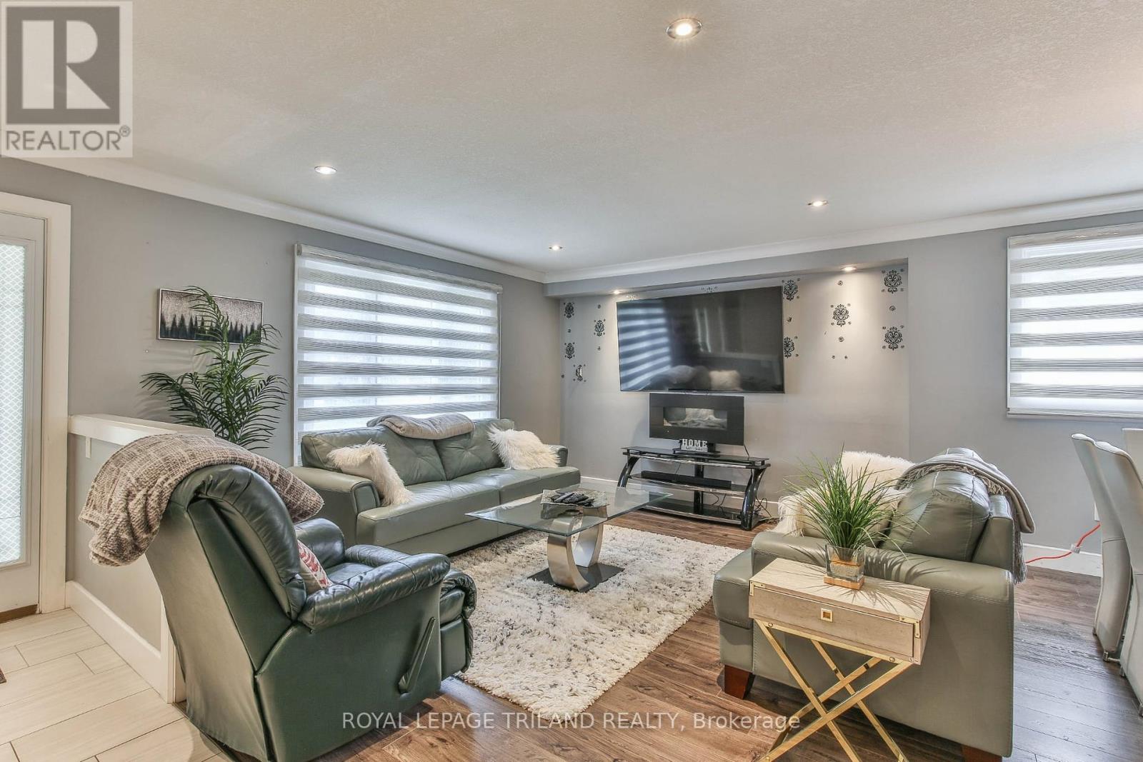 Main - 17 Beechbank Crescent, London South, Ontario  N6E 2N9 - Photo 4 - X12947278