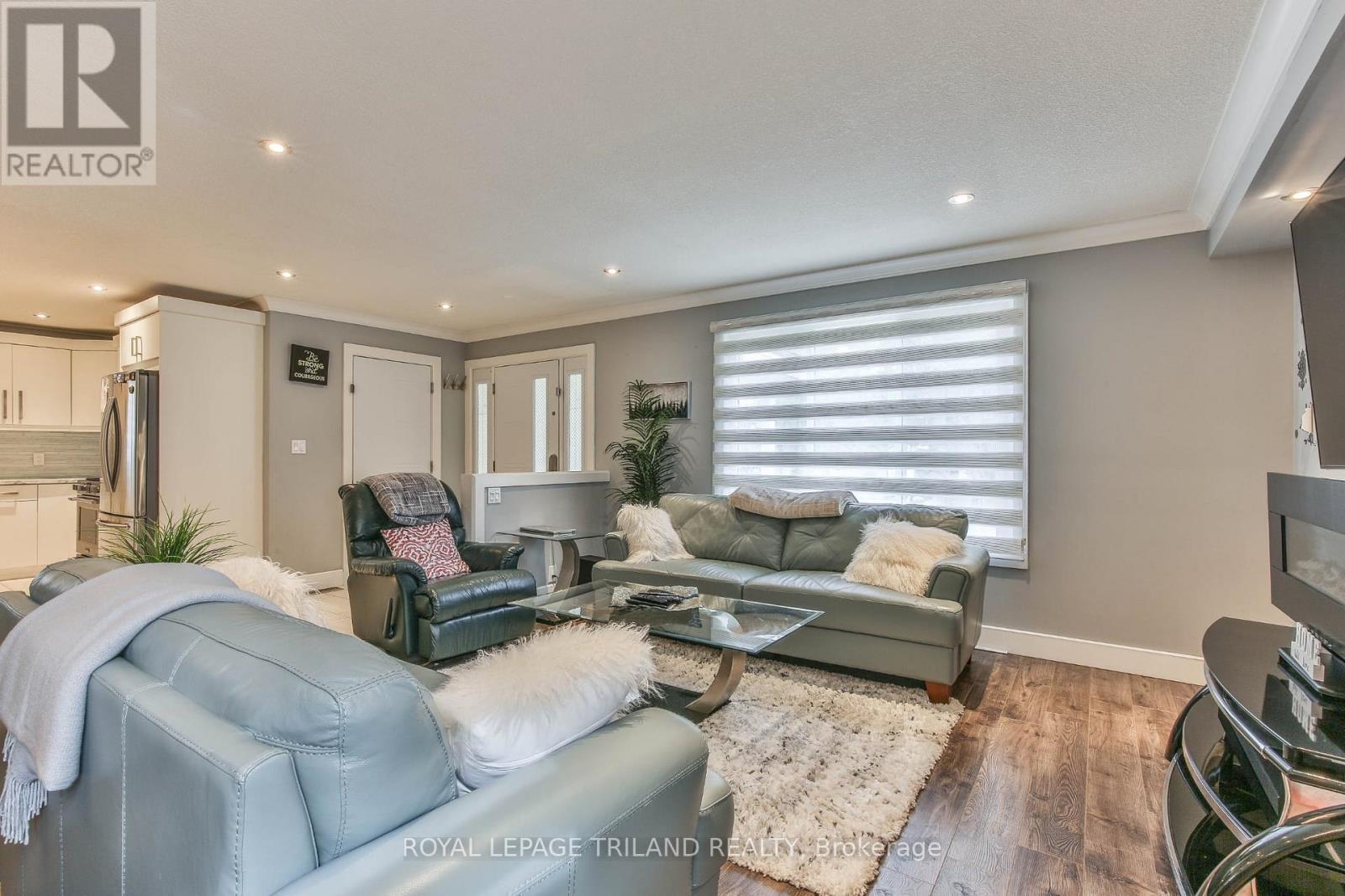 Main - 17 Beechbank Crescent, London South, Ontario  N6E 2N9 - Photo 6 - X12947278