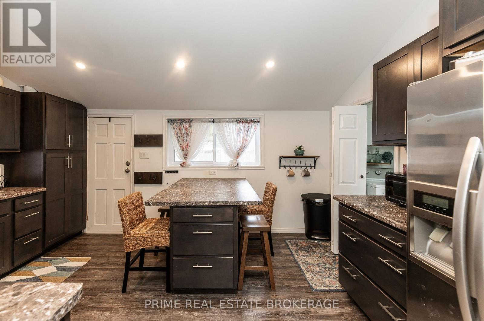 166 Maple Street, West Elgin, Ontario  N0L 2P0 - Photo 15 - X12947290