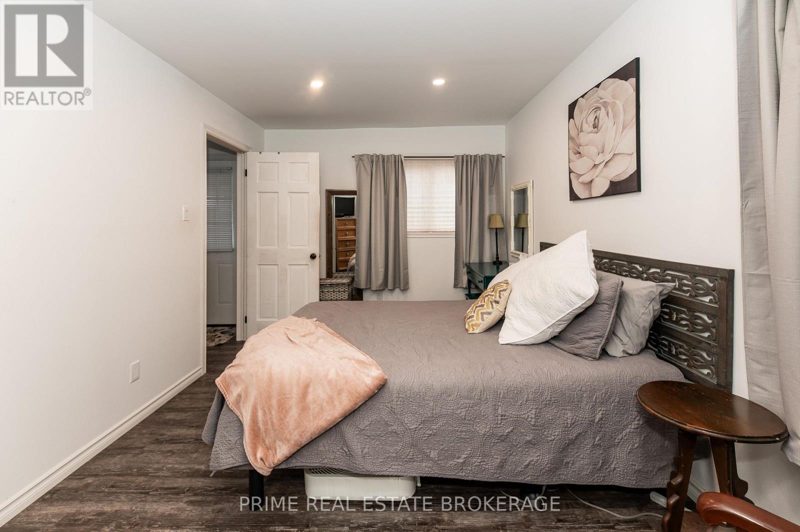 166 Maple Street, West Elgin, Ontario  N0L 2P0 - Photo 25 - X12947290