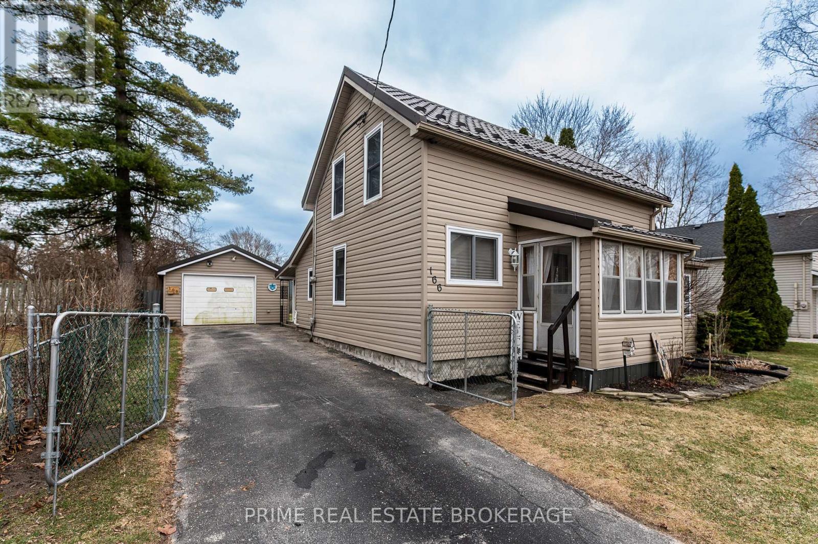 166 Maple Street, West Elgin, Ontario  N0L 2P0 - Photo 3 - X12947290