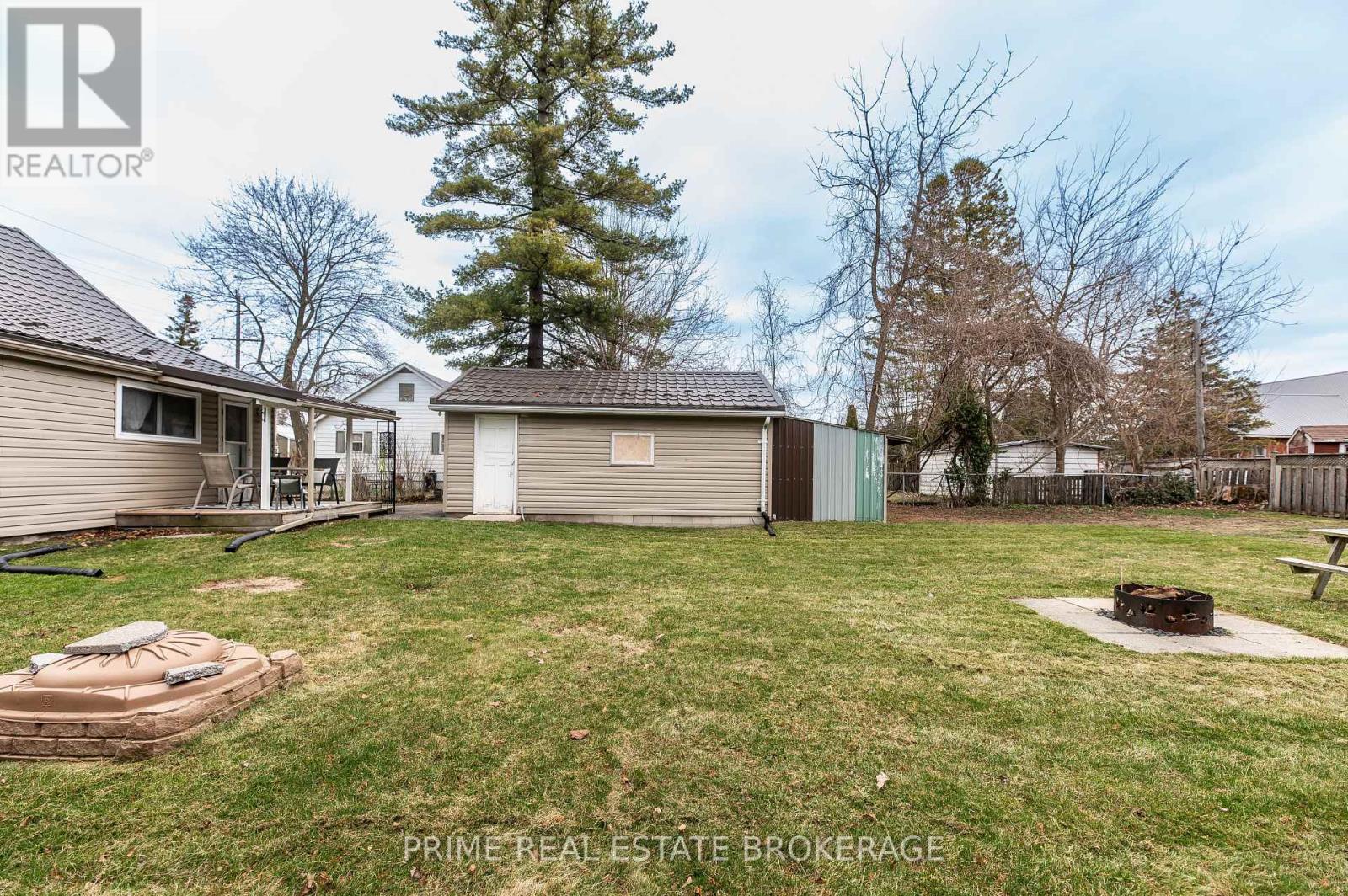166 Maple Street, West Elgin, Ontario  N0L 2P0 - Photo 40 - X12947290