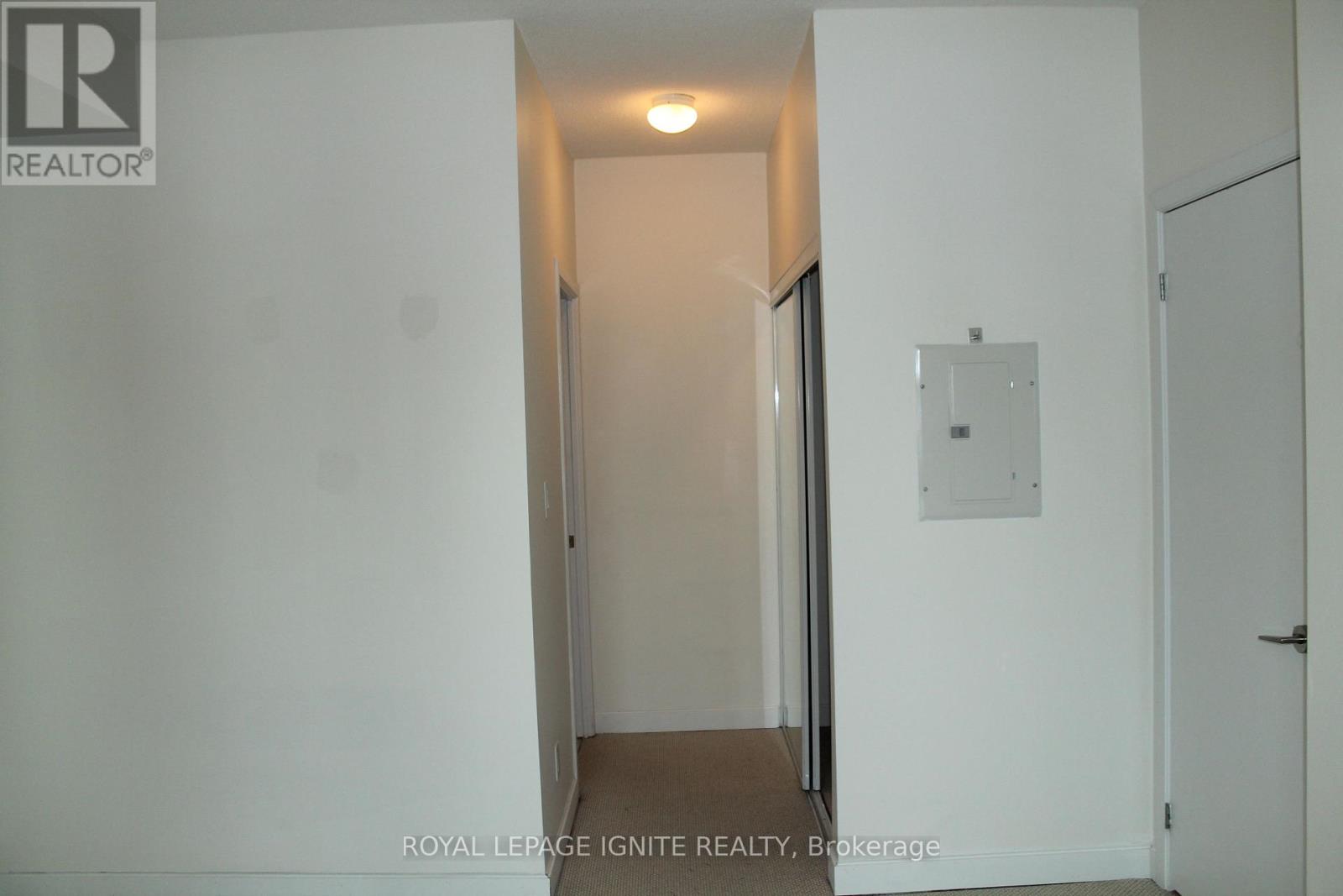 1608 - 18 Harbour Street, Toronto, Ontario  M5J 2Z6 - Photo 13 - C12947074
