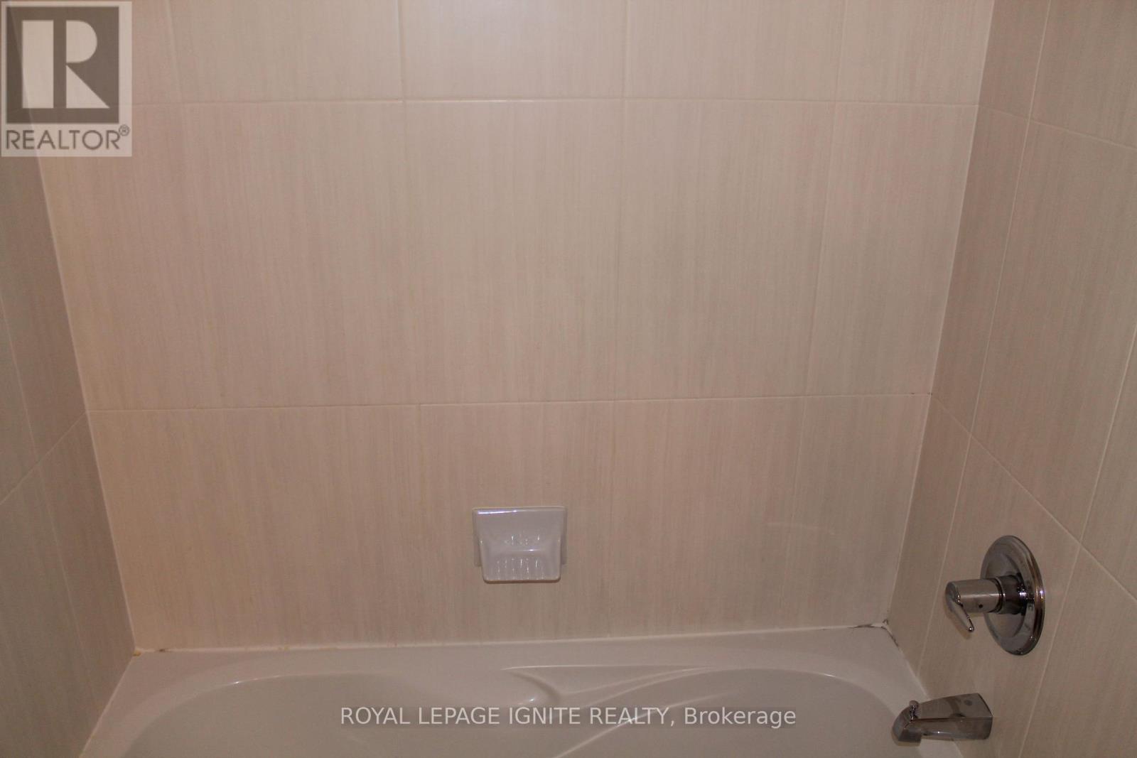 1608 - 18 Harbour Street, Toronto, Ontario  M5J 2Z6 - Photo 18 - C12947074