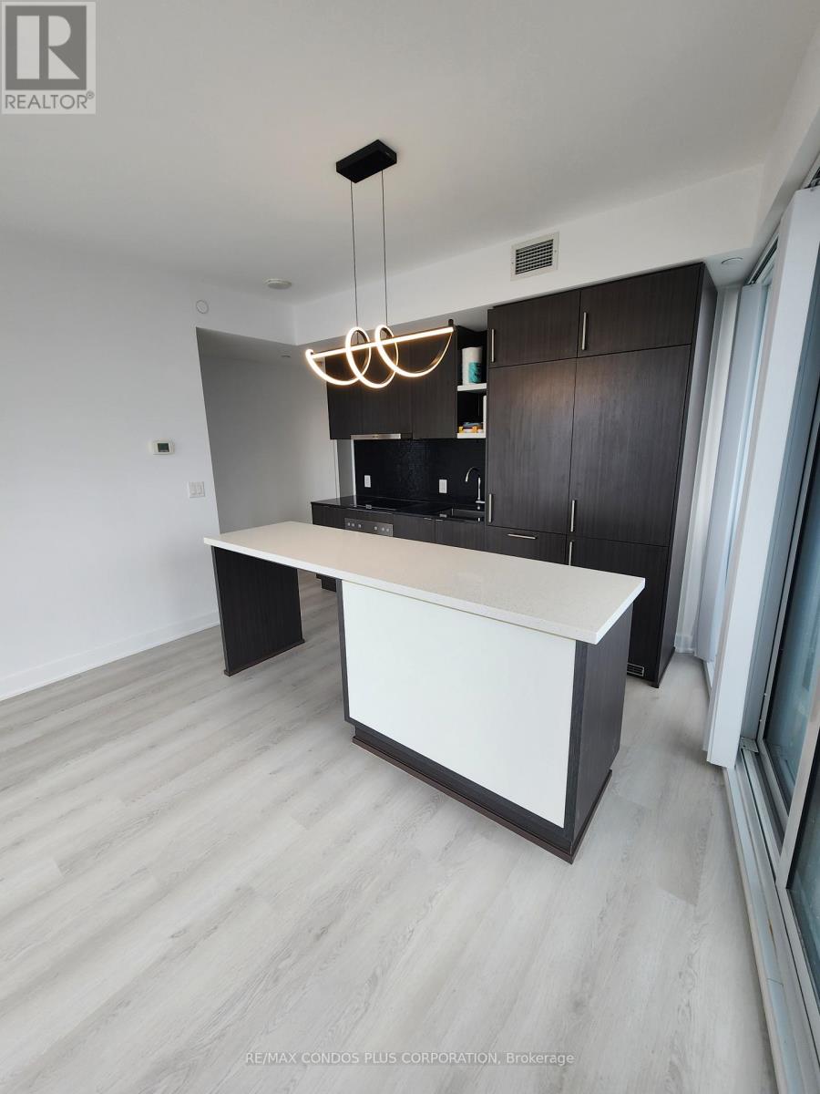 5604 - 100 Harbour Street, Toronto, Ontario  M5J 2T5 - Photo 4 - C12947126