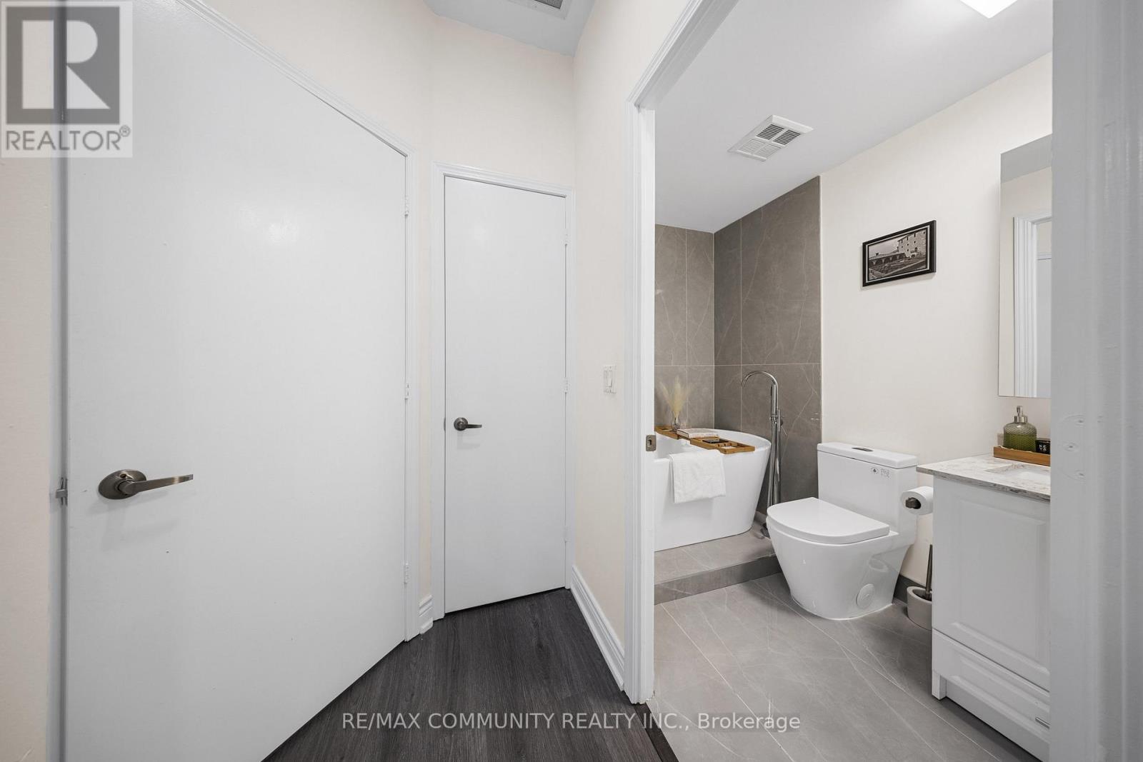 1211 - 7 King Street E, Toronto, Ontario  M5C 3C5 - Photo 13 - C12947134