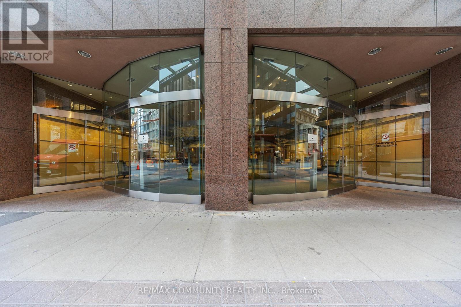 1211 - 7 King Street E, Toronto, Ontario  M5C 3C5 - Photo 3 - C12947134