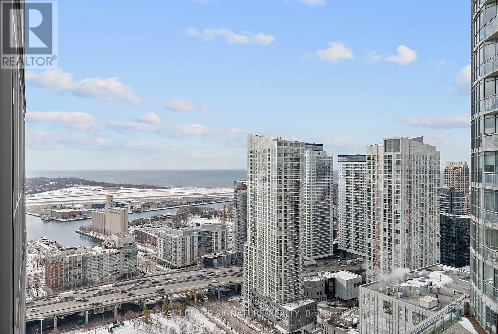 4010 - 15 Iceboat Terrace, Toronto, Ontario  M5V 4A5 - Photo 26 - C12947172