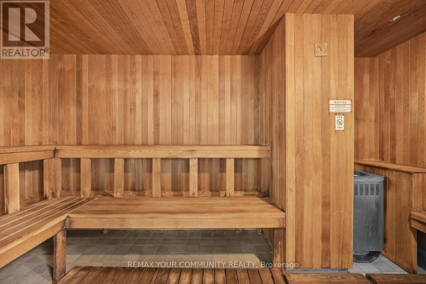 Ph2 - 19 Grand Trunk Crescent, Toronto, Ontario  M5J 3A3 - Photo 15 - C12947218