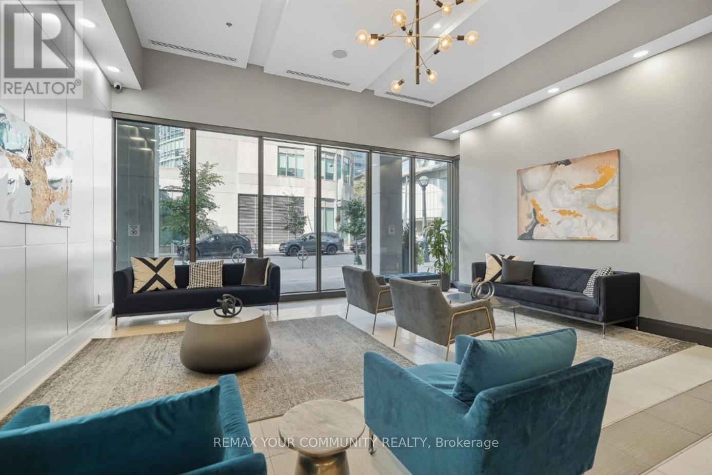 Ph2 - 19 Grand Trunk Crescent, Toronto, Ontario  M5J 3A3 - Photo 22 - C12947218