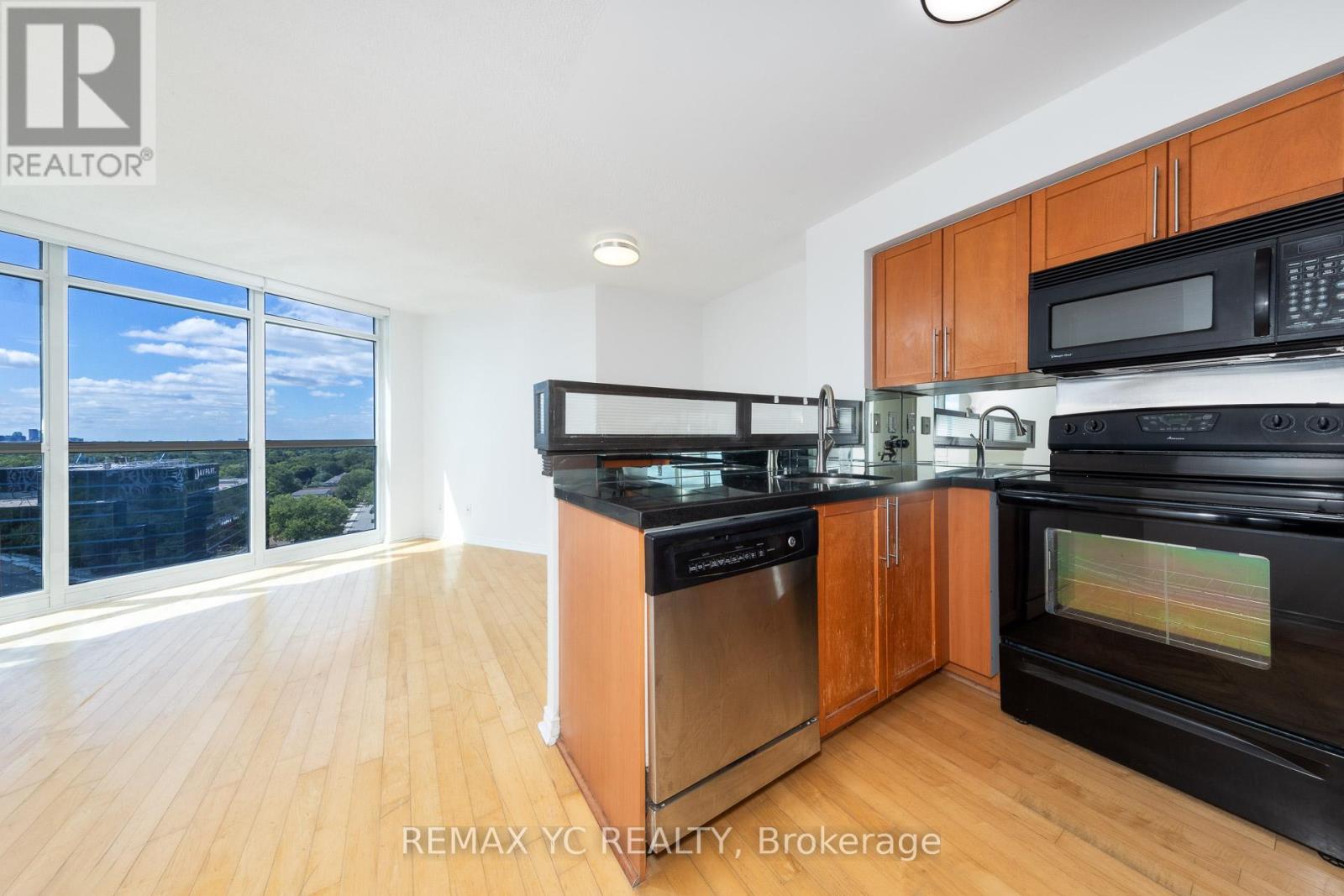 1605 - 28 Harrison Garden Boulevard, Toronto, Ontario  M2N 7B5 - Photo 5 - C12947236