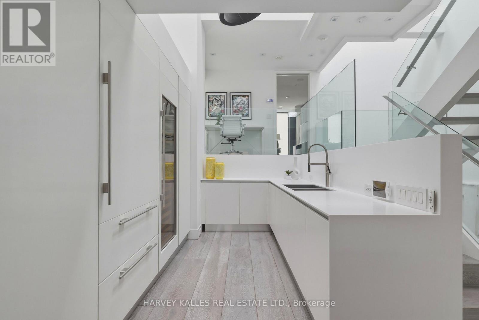 41 Berryman Street, Toronto, Ontario  M5R 1M7 - Photo 14 - C12947308