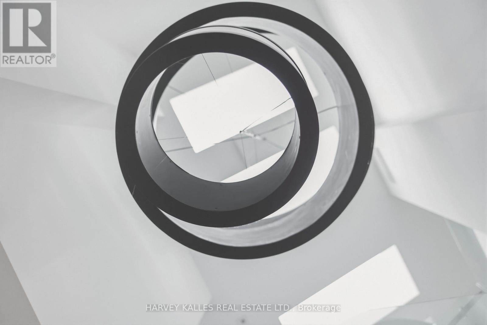 41 Berryman Street, Toronto, Ontario  M5R 1M7 - Photo 17 - C12947308