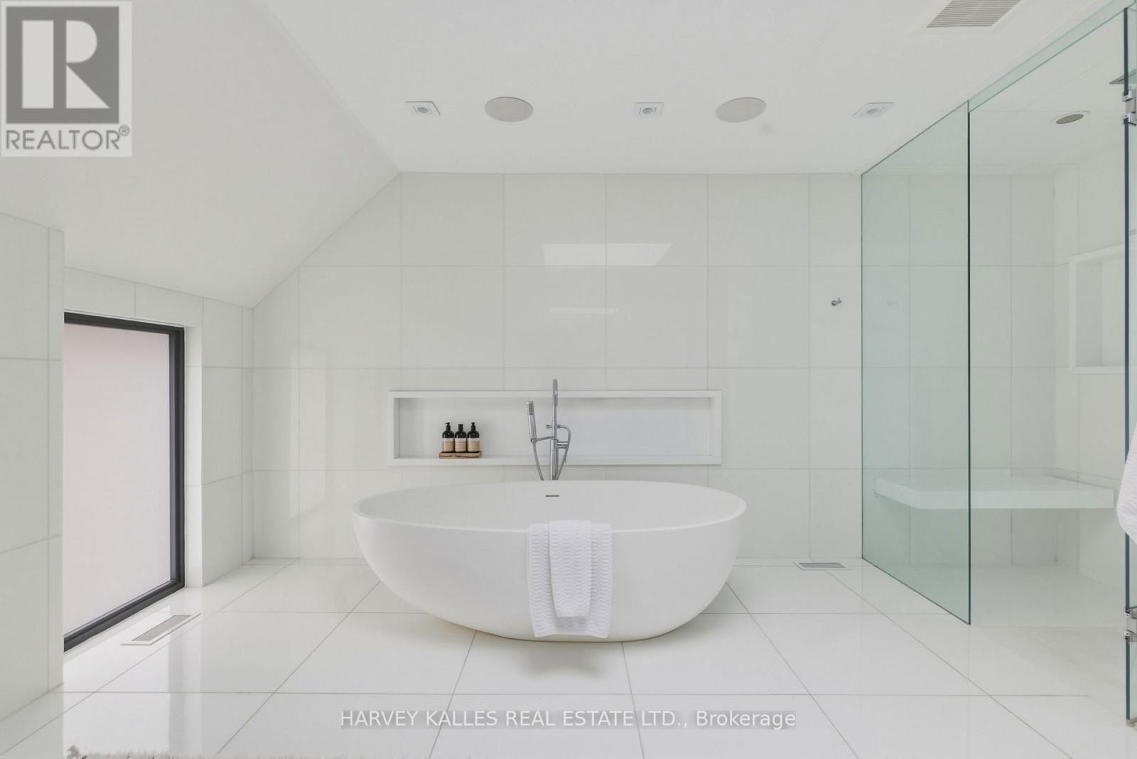 41 Berryman Street, Toronto, Ontario  M5R 1M7 - Photo 33 - C12947308