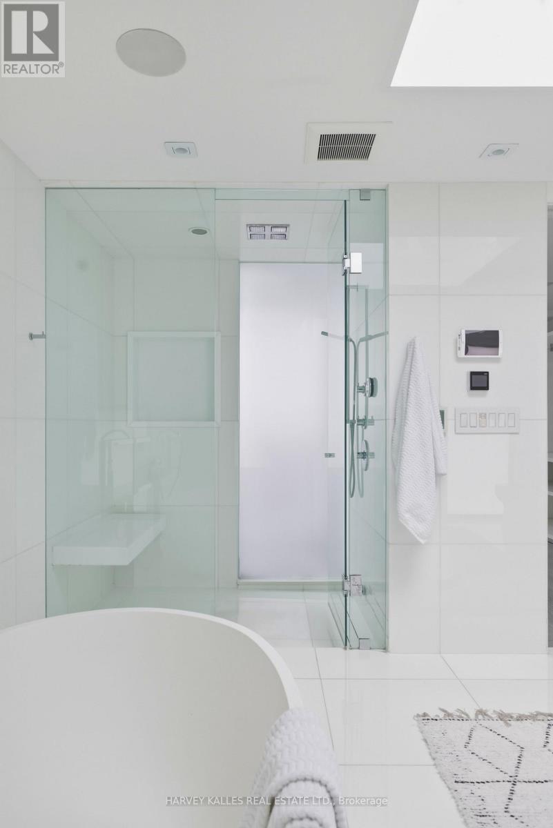 41 Berryman Street, Toronto, Ontario  M5R 1M7 - Photo 34 - C12947308