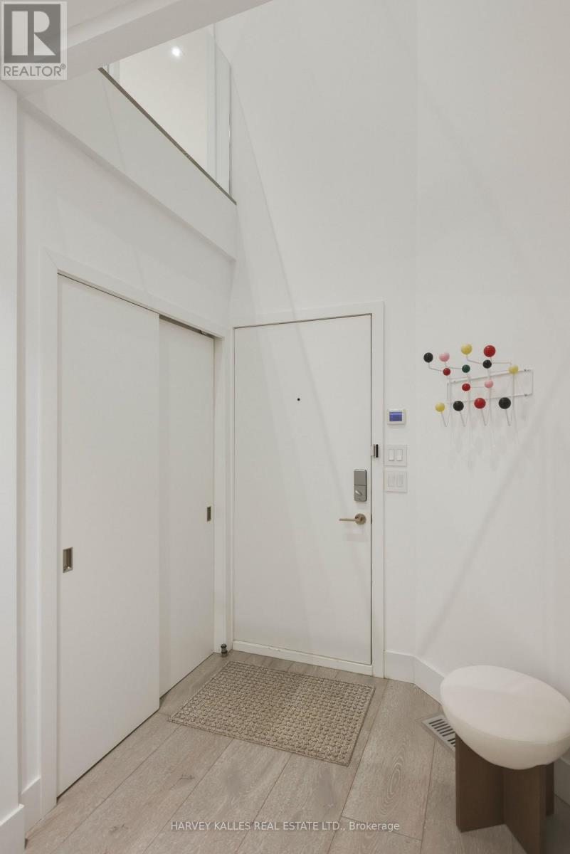 41 Berryman Street, Toronto, Ontario  M5R 1M7 - Photo 4 - C12947308