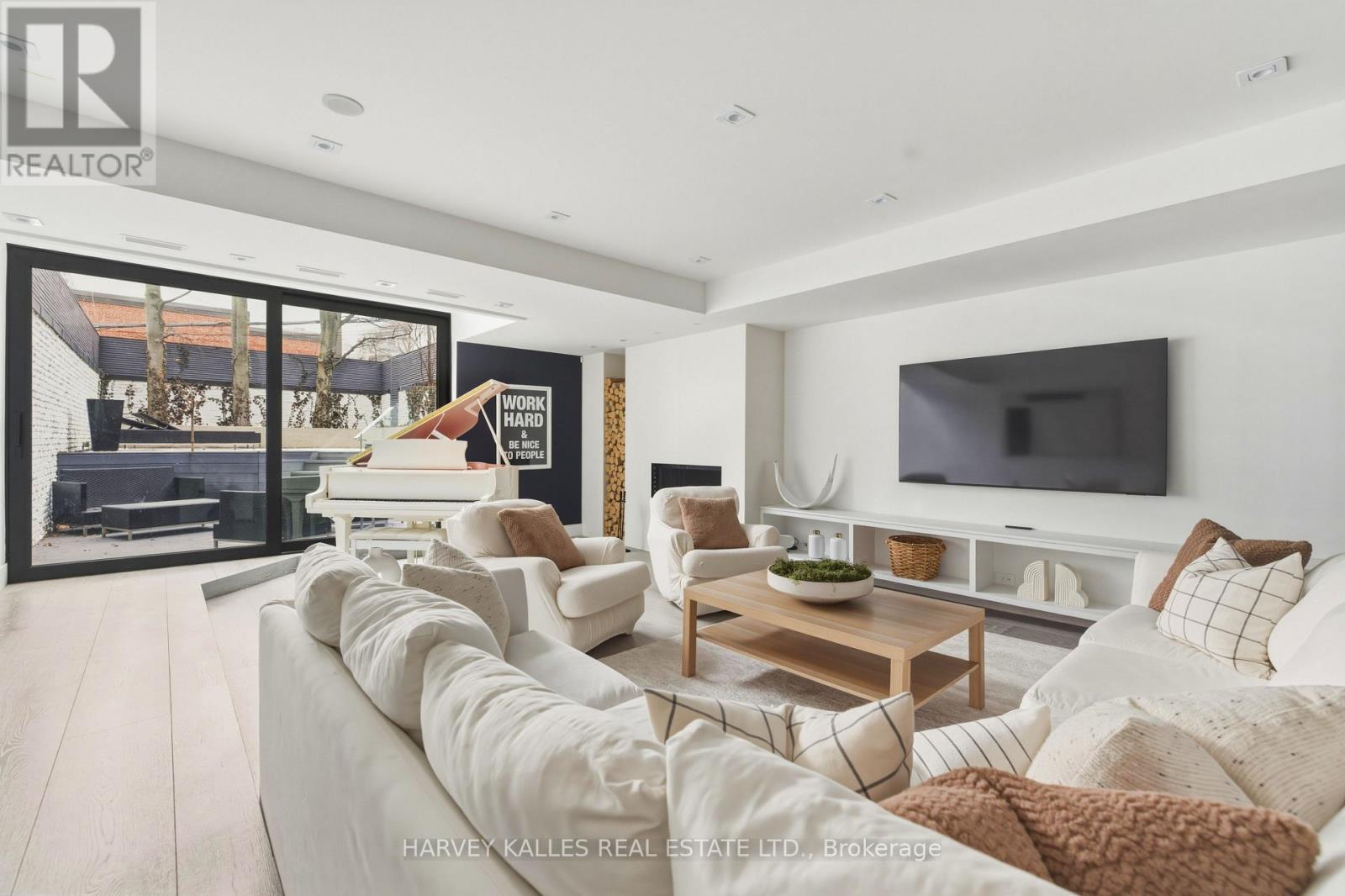 41 Berryman Street, Toronto, Ontario  M5R 1M7 - Photo 42 - C12947308