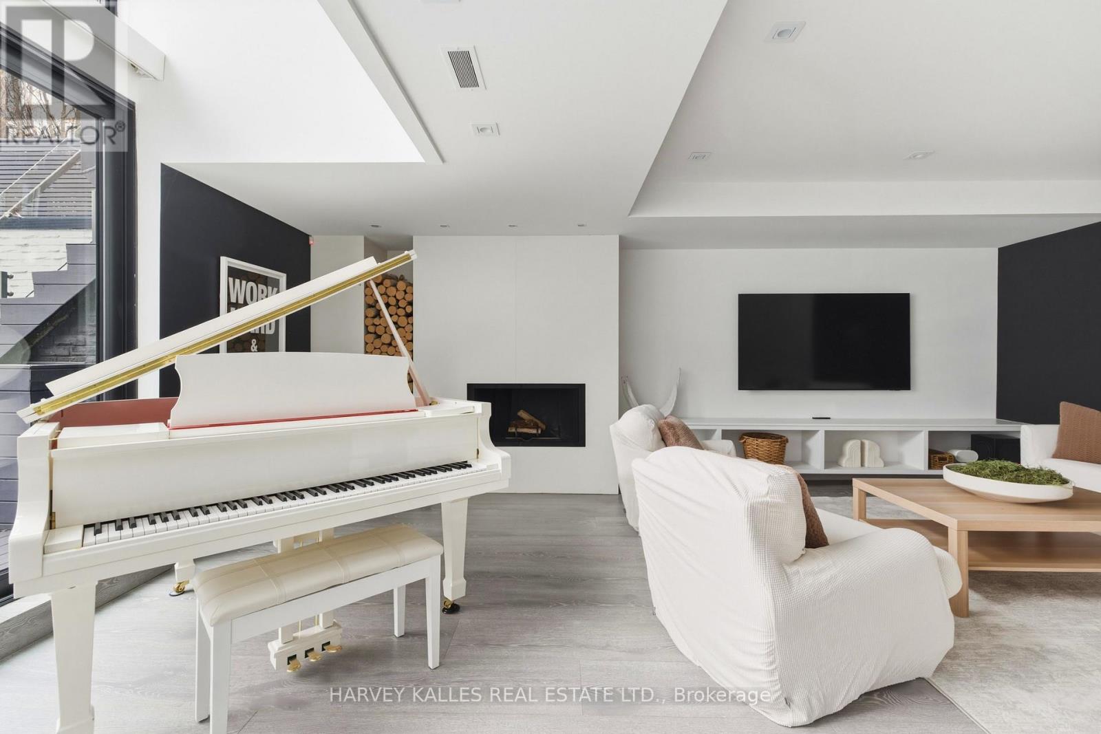 41 Berryman Street, Toronto, Ontario  M5R 1M7 - Photo 45 - C12947308