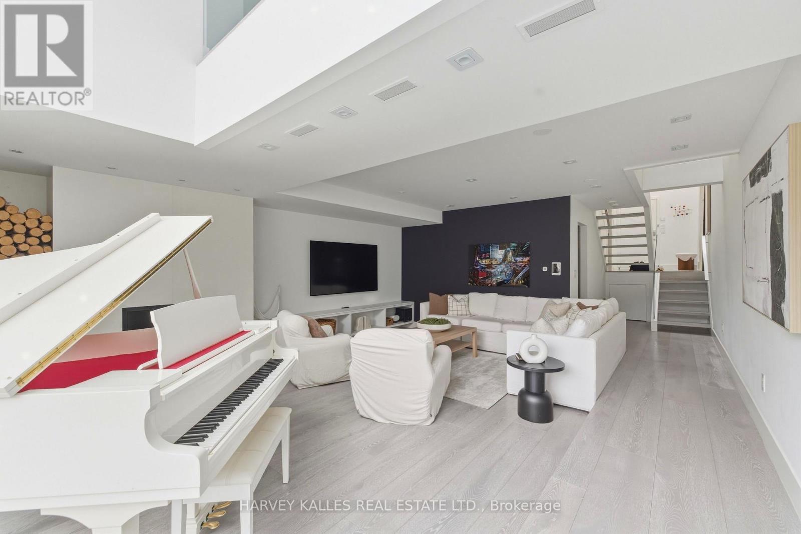 41 Berryman Street, Toronto, Ontario  M5R 1M7 - Photo 46 - C12947308