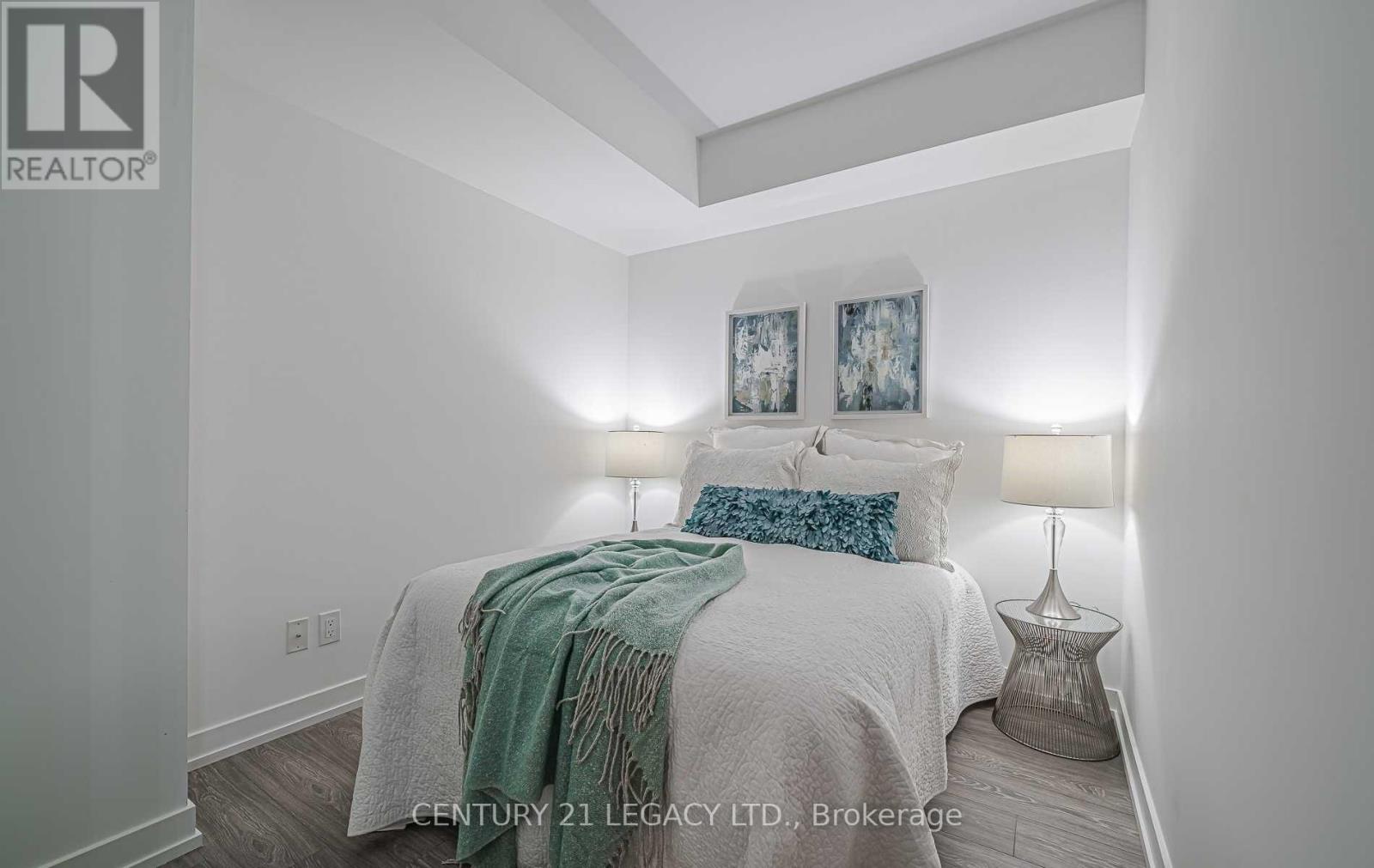 2302 - 19 Western Battery Road, Toronto, Ontario  M6K 0E3 - Photo 12 - C12947316