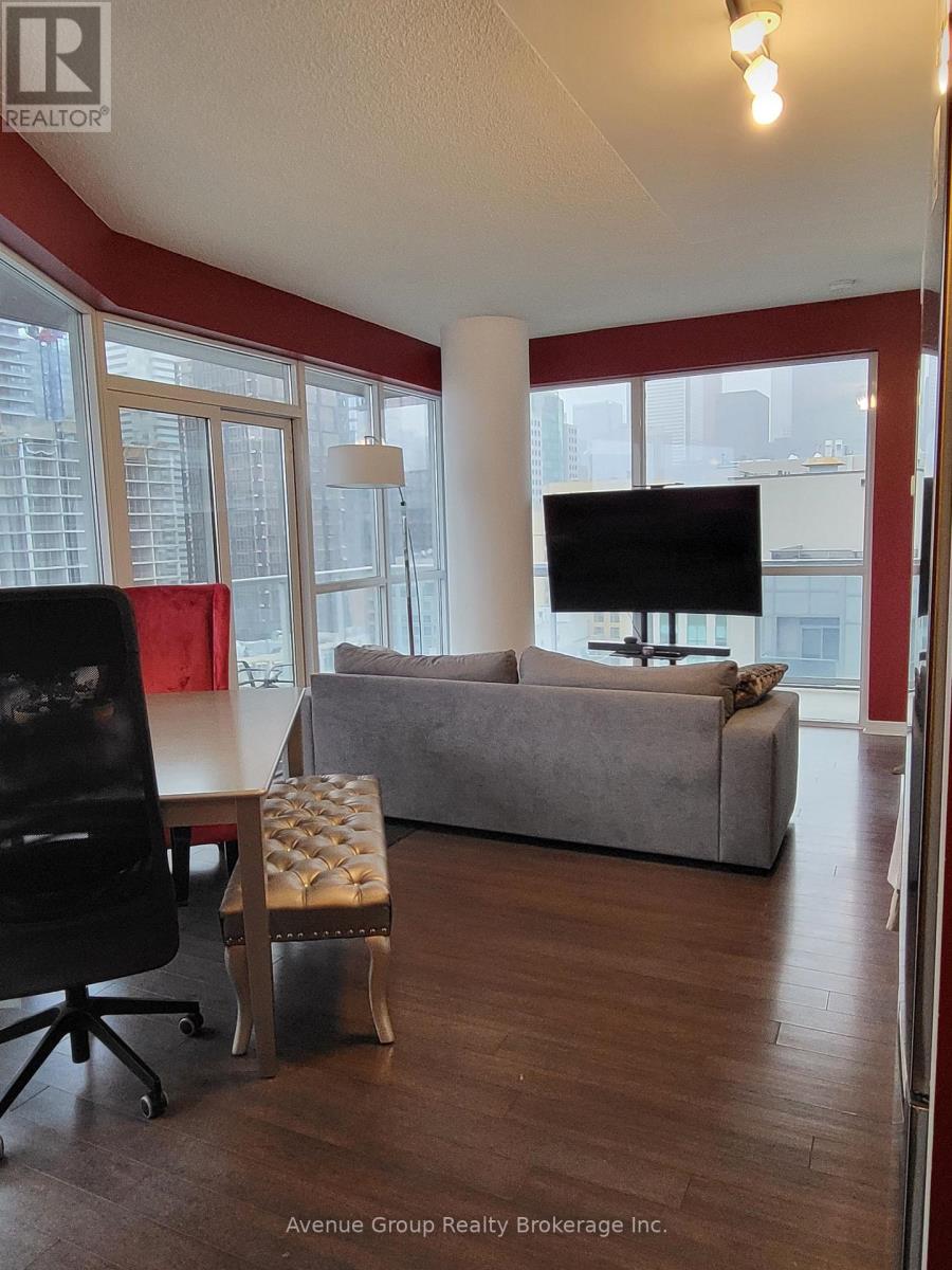 2016 - 352 Front Street W, Toronto, Ontario  M5V 1B5 - Photo 4 - C12947320