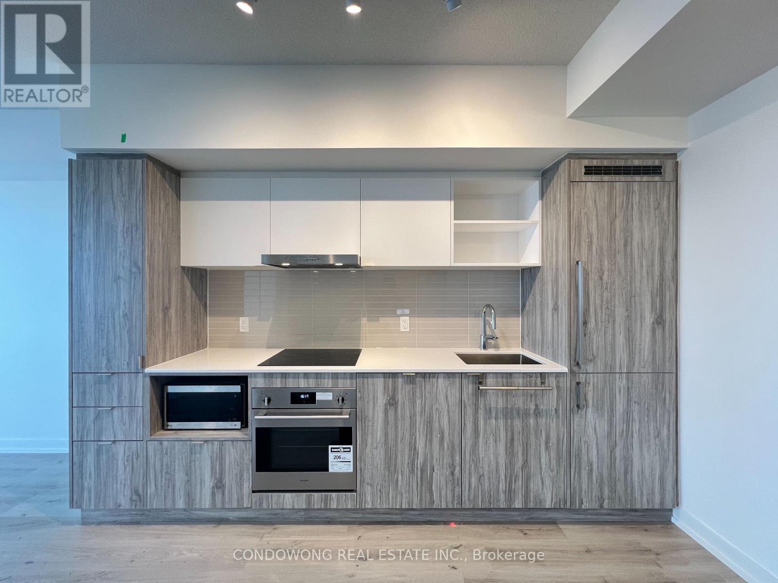 3505 - 138 Downes Street, Toronto, Ontario  M5E 0E4 - Photo 2 - C12947330