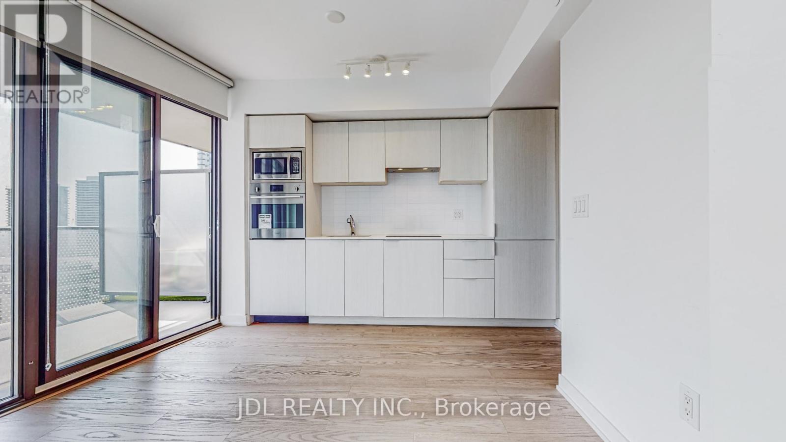 2212 - 11 Wellesley Street W, Toronto, Ontario  M4Y 0G4 - Photo 2 - C12947332