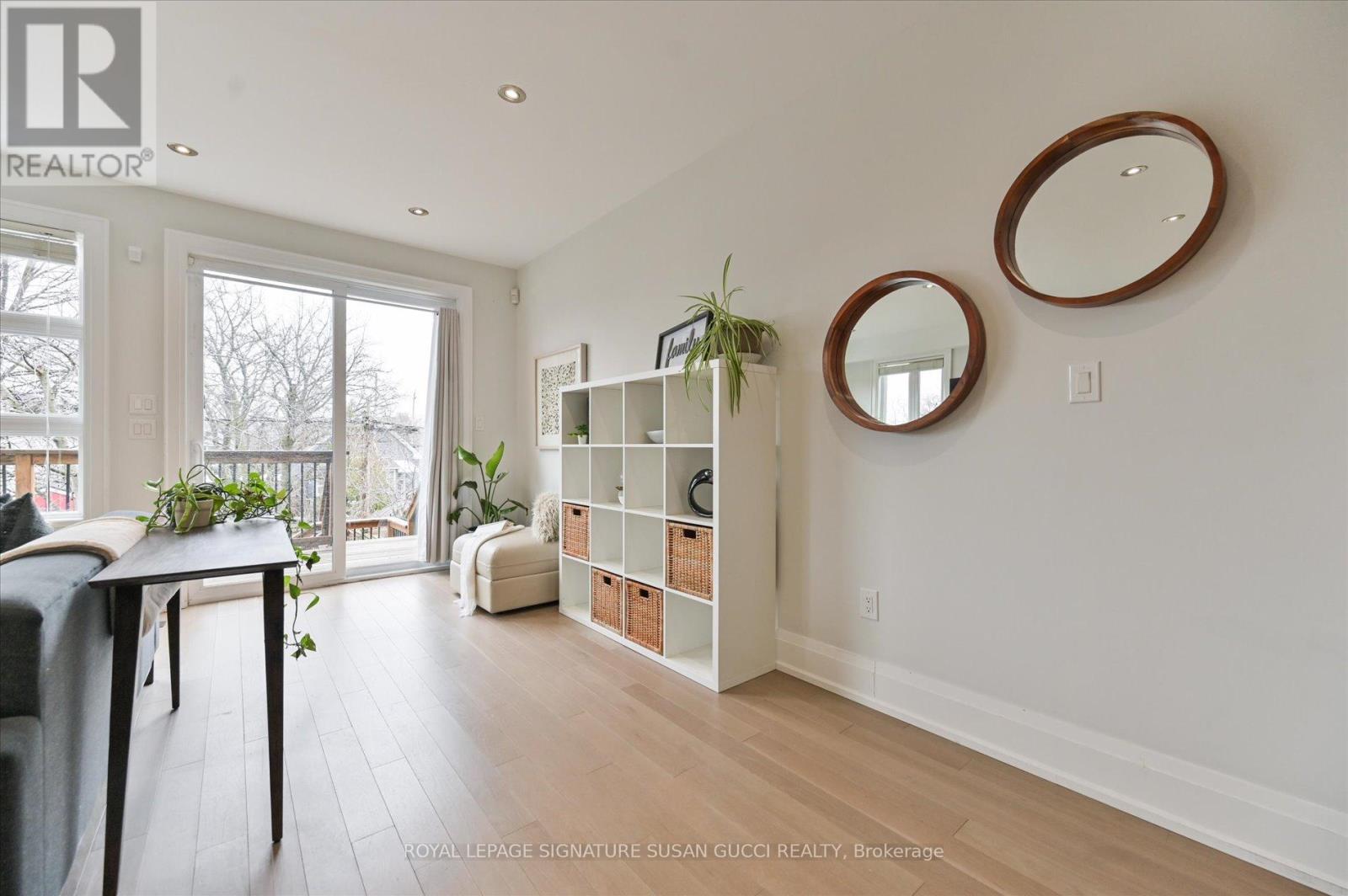 69 Holmstead Avenue, Toronto, Ontario  M4B 1T3 - Photo 21 - E12947070