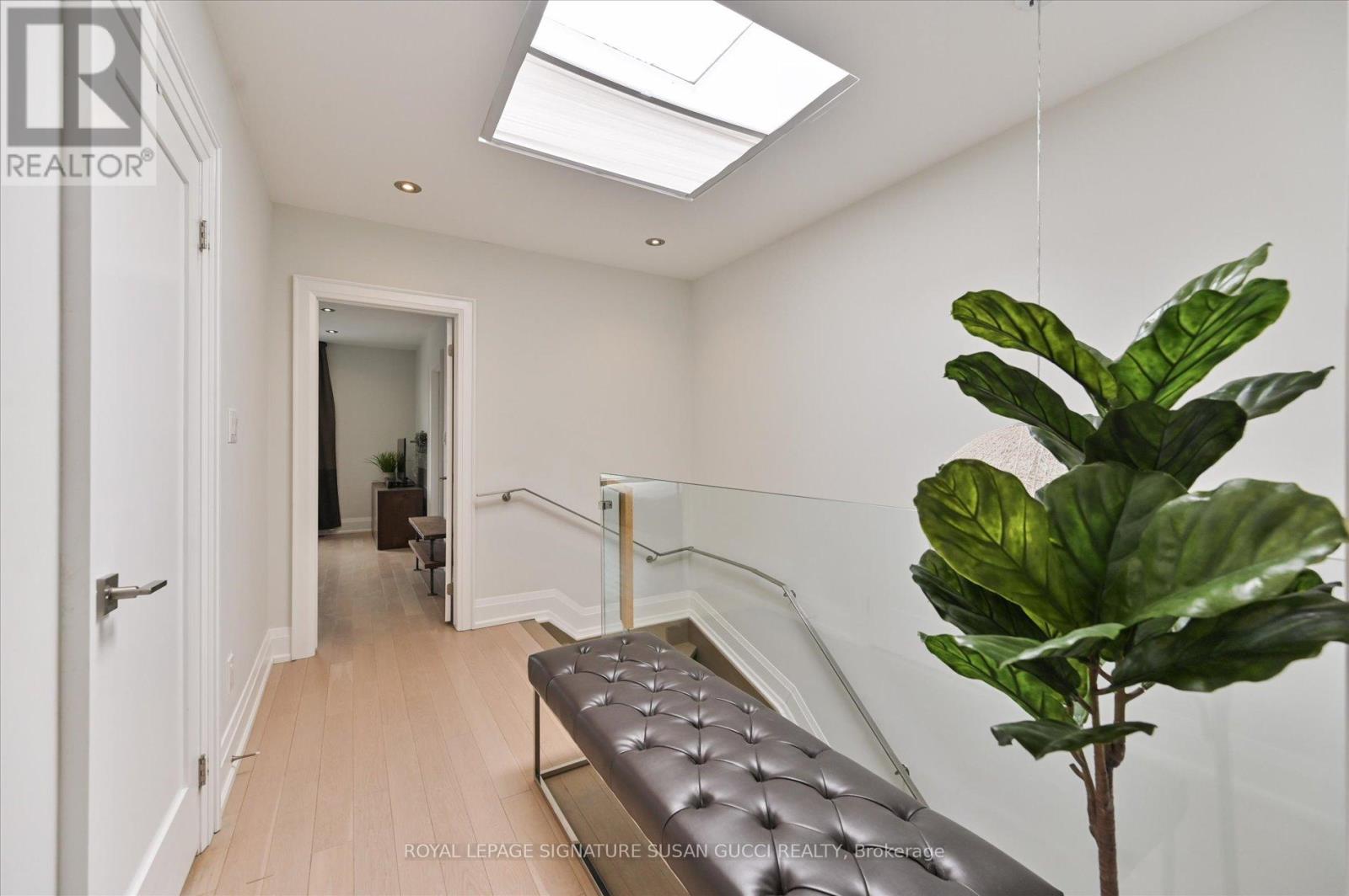 69 Holmstead Avenue, Toronto, Ontario  M4B 1T3 - Photo 26 - E12947070