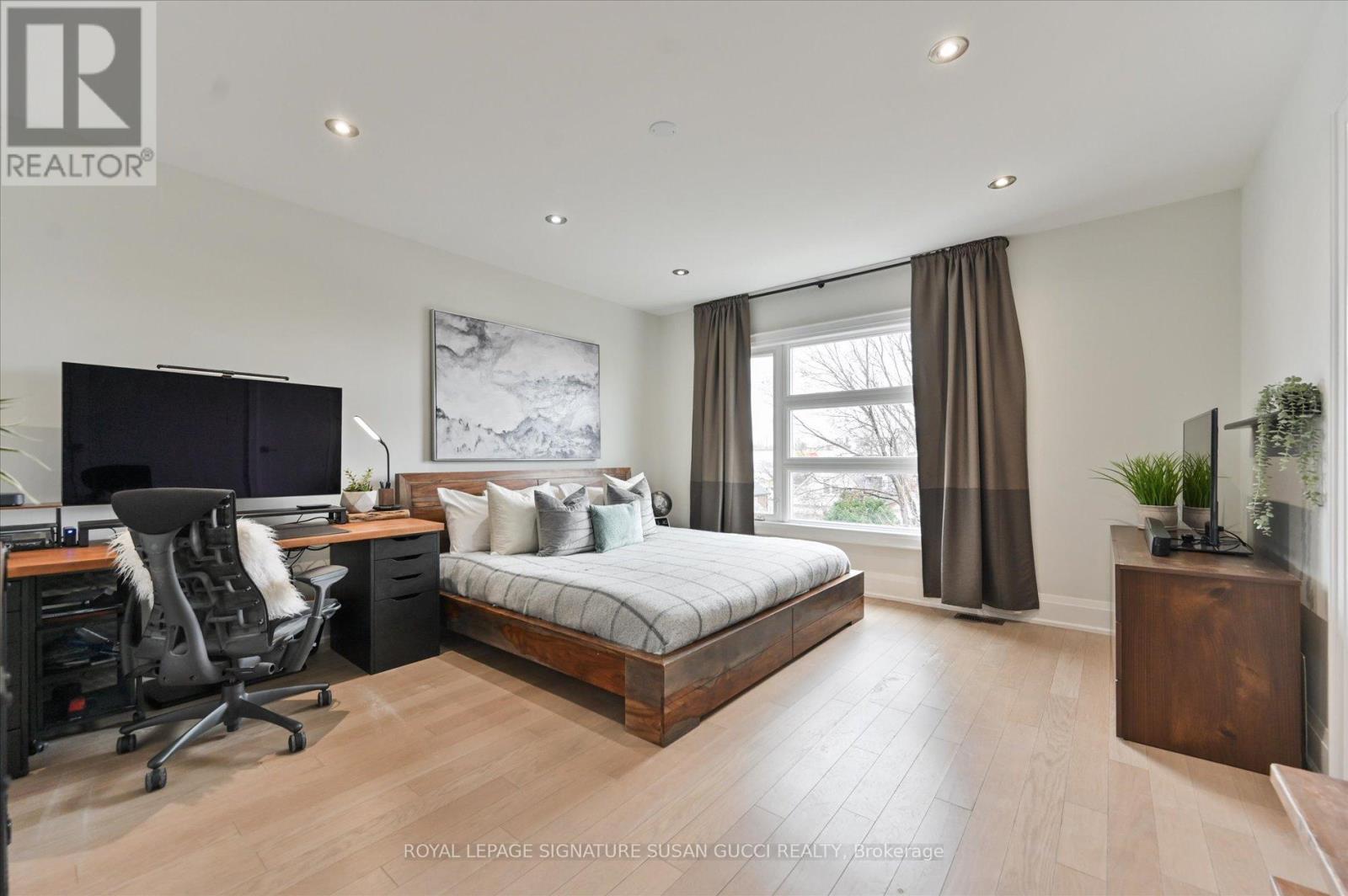 69 Holmstead Avenue, Toronto, Ontario  M4B 1T3 - Photo 29 - E12947070