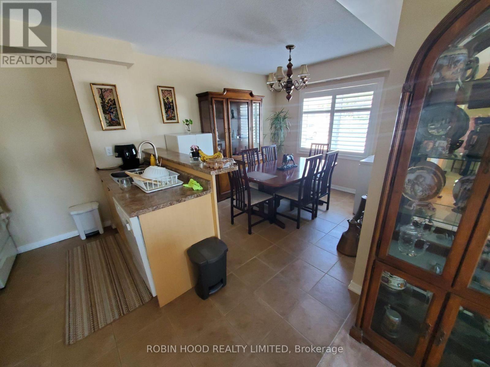 101 - 136 Aspen Springs Drive, Clarington, Ontario  L1C 0H2 - Photo 10 - E12947114