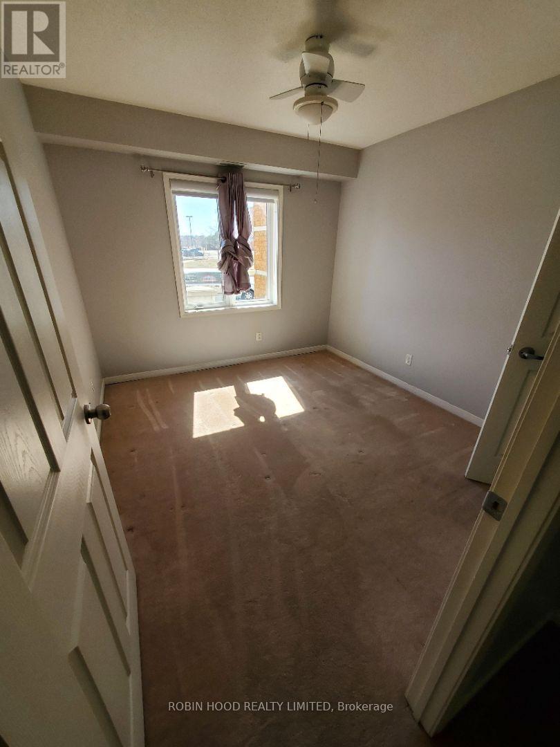 101 - 136 Aspen Springs Drive, Clarington, Ontario  L1C 0H2 - Photo 12 - E12947114